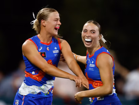Western Bulldogs beat Essendon by 43 points as AFLW Pride Round kicks off